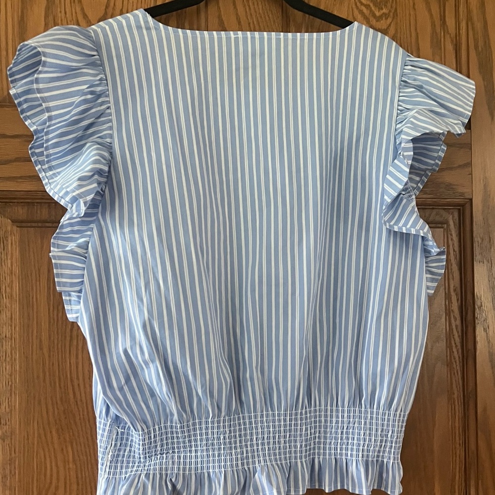 Laundry By Shelli 🌟HP🌟 Segal Blue and White Large Blouse - Picture 2 of 3